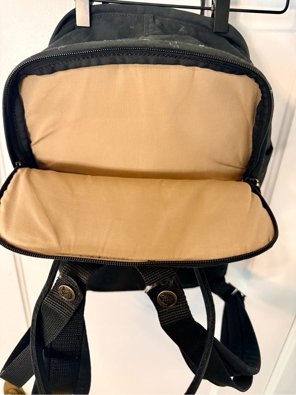 Fjallraven Kånken Black Leather-Trim Backpack - Picture 6 of 7